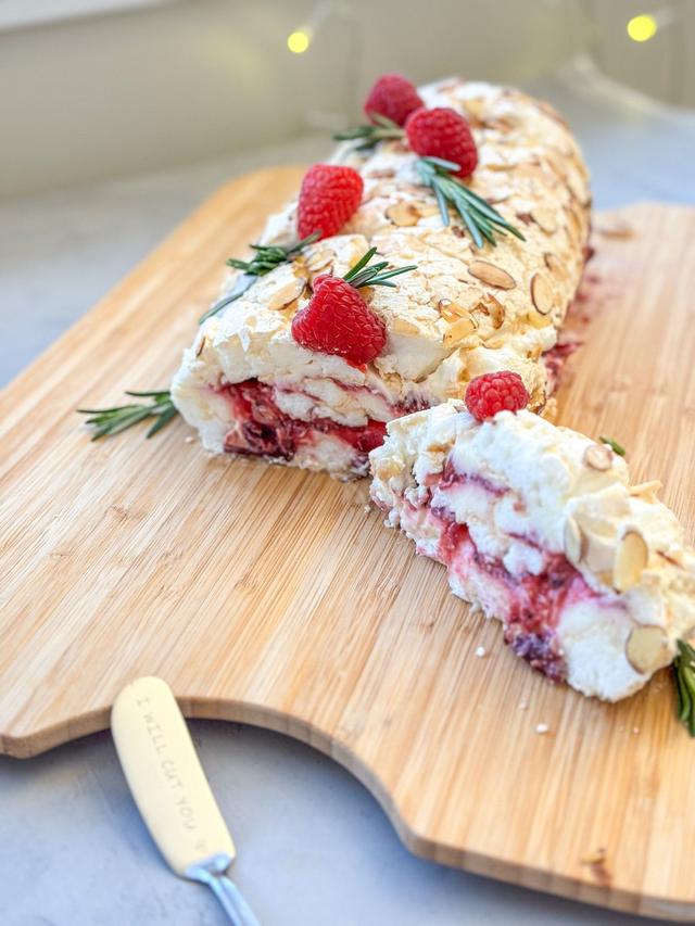 Image of Meringue Roll