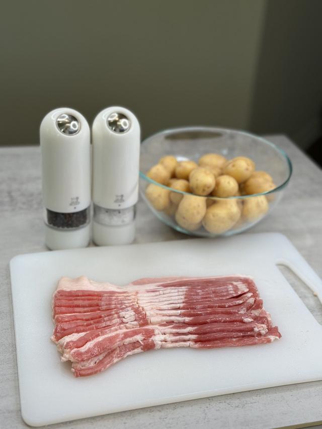 Image of ingredients of Wrapped Potato Bacon