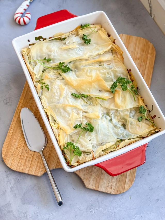 Image of Cheese pie with spinach