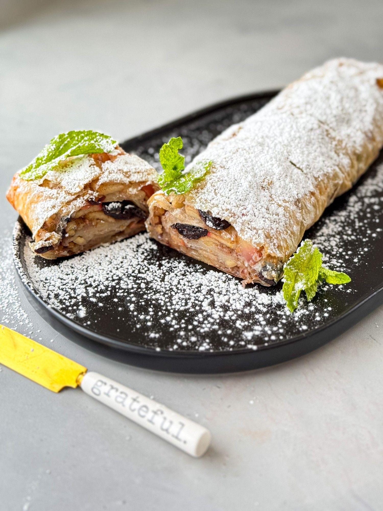 Image of Apple strudel