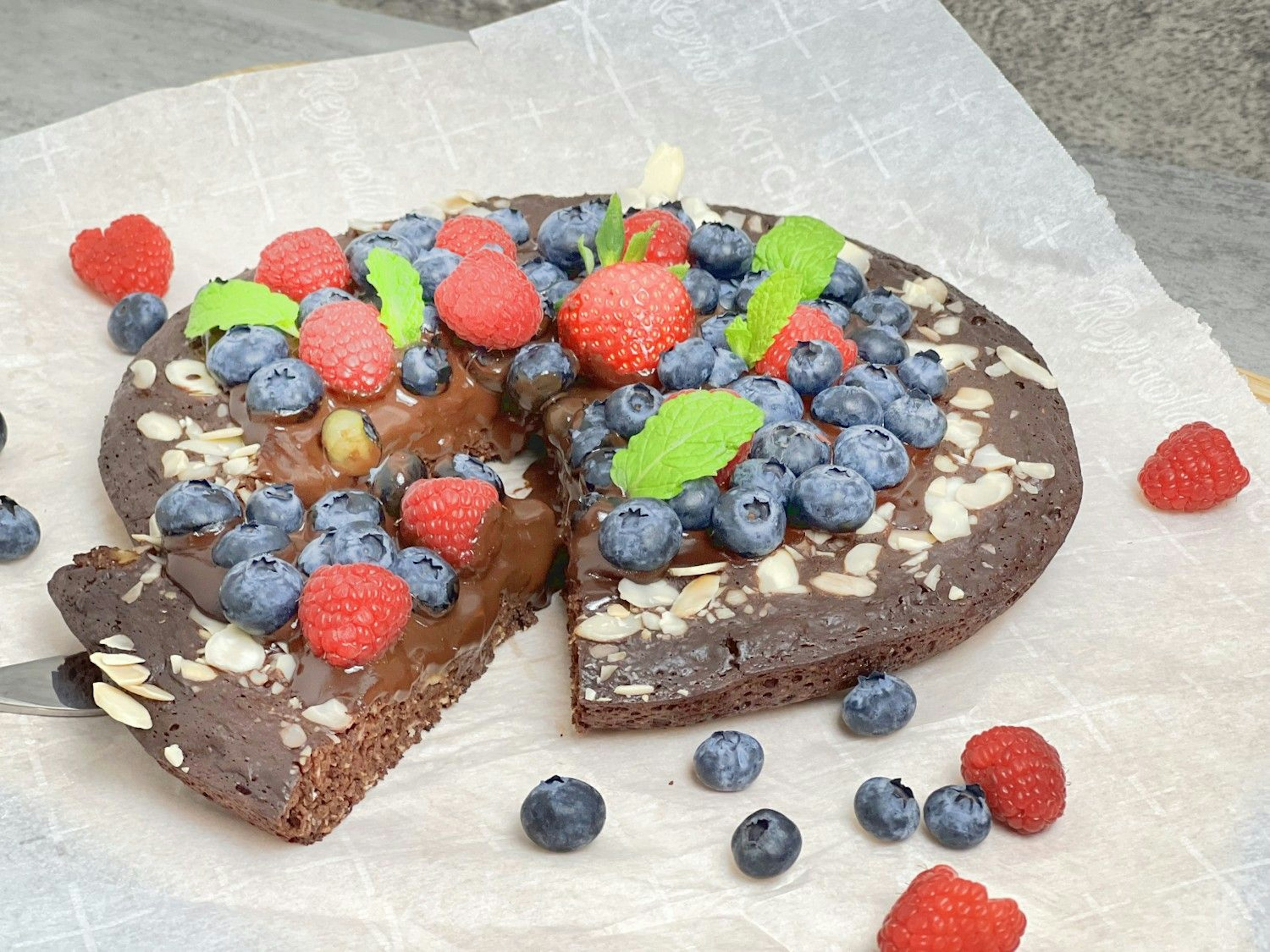 Image of Chocolate cake in a pane