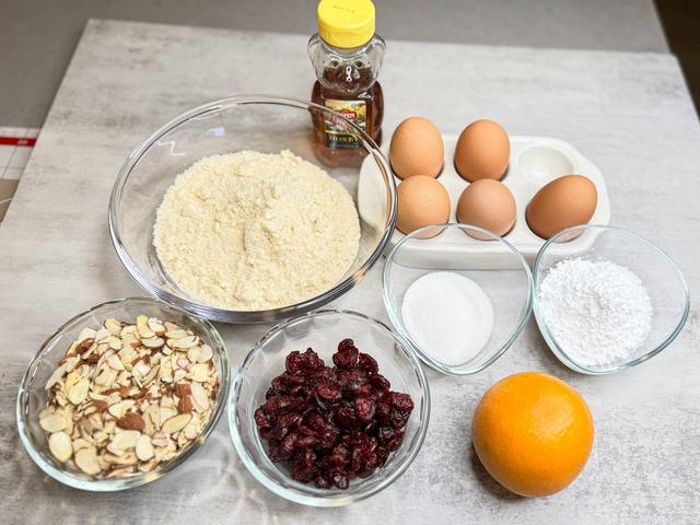 Image of ingredients of Almond cookies