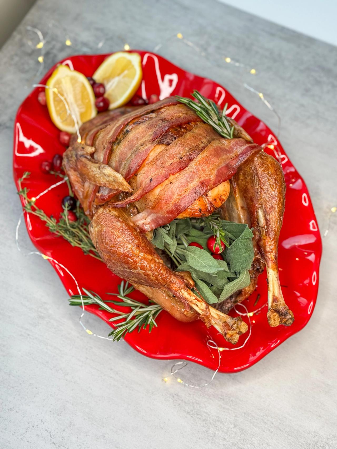 Best Crispy and Juicy Thanksgiving Turkey - Yuliia Fishka